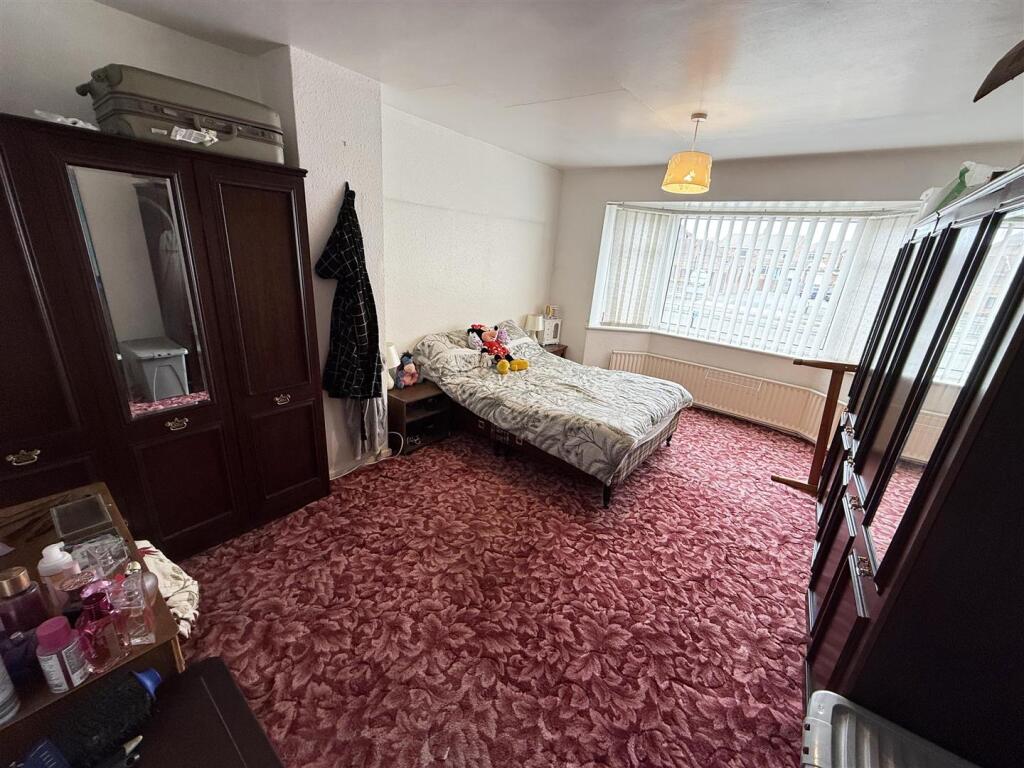 Bedroom 2.jpg