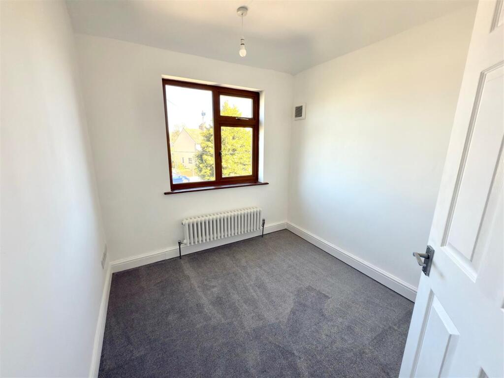 BEDROOM 3.jpg