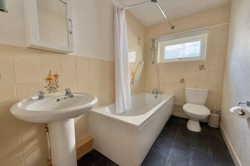 Annexe Bathroom