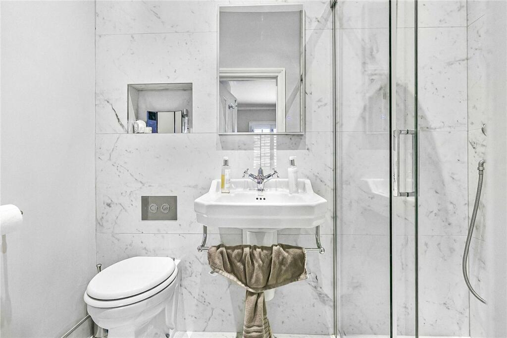 Ensuite