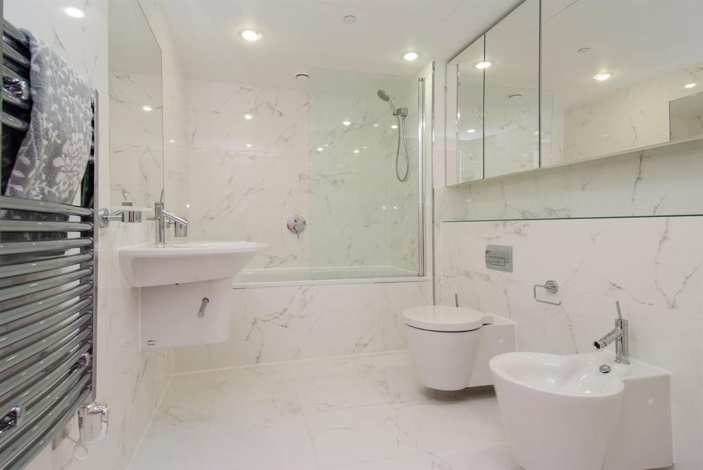 Meritas_15_bath.jpg