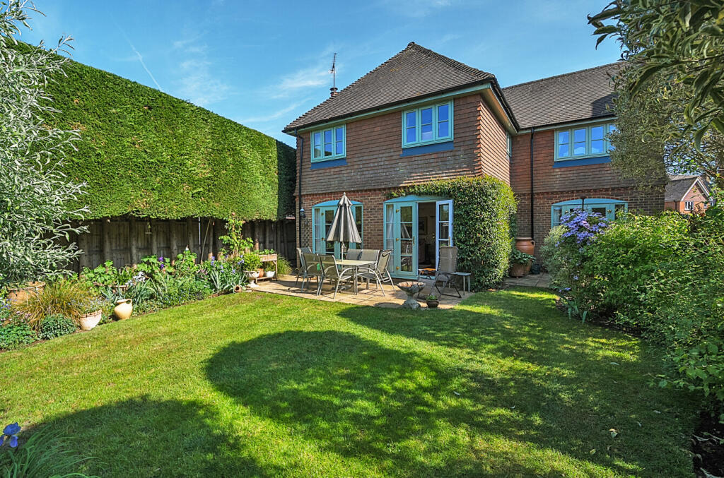 1291071-3-6824dad...