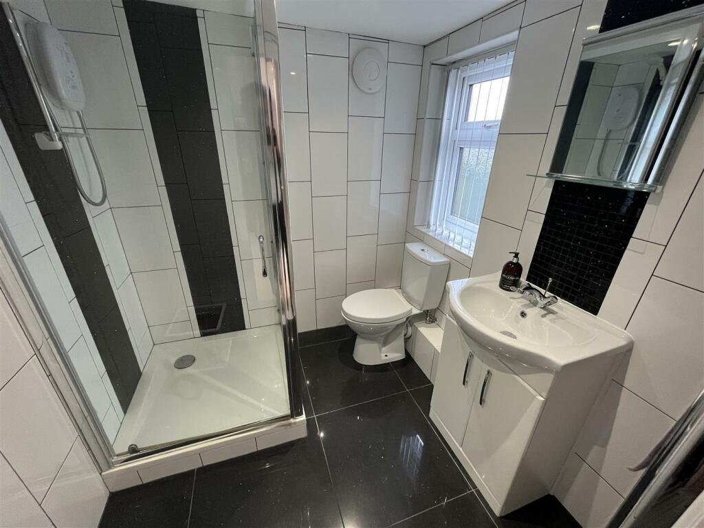 EnSuite Shower Room .jpg