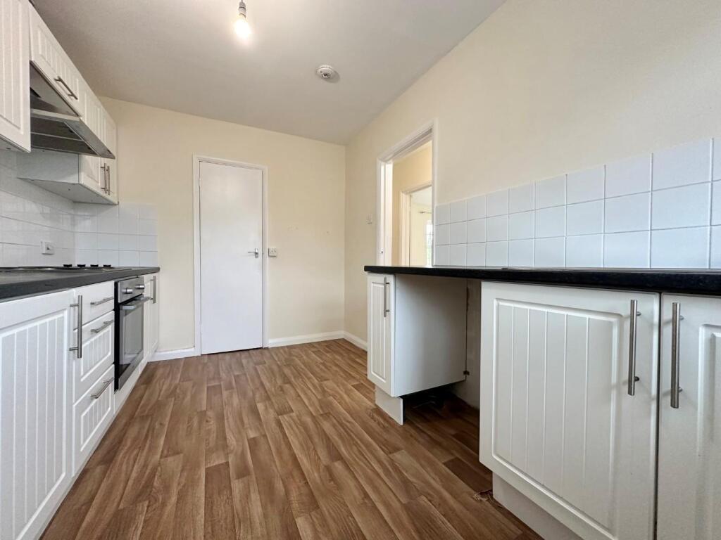kitchen2.jpg