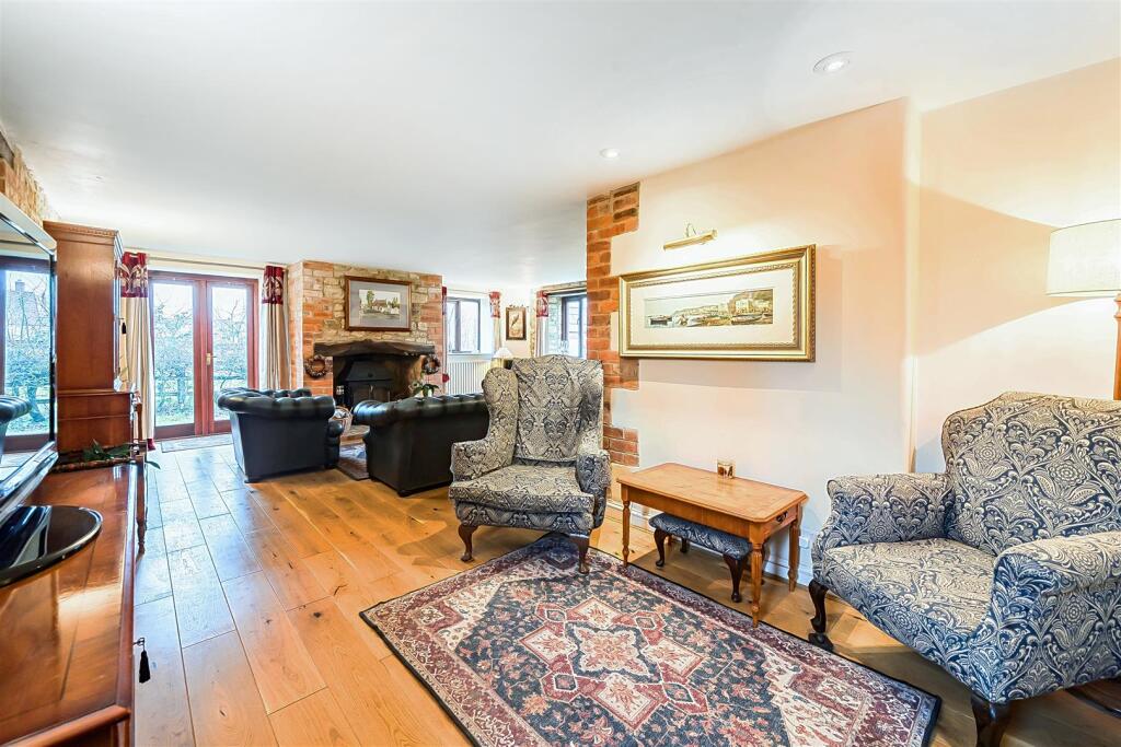 The Granary, Wood Burcote (13).jpg