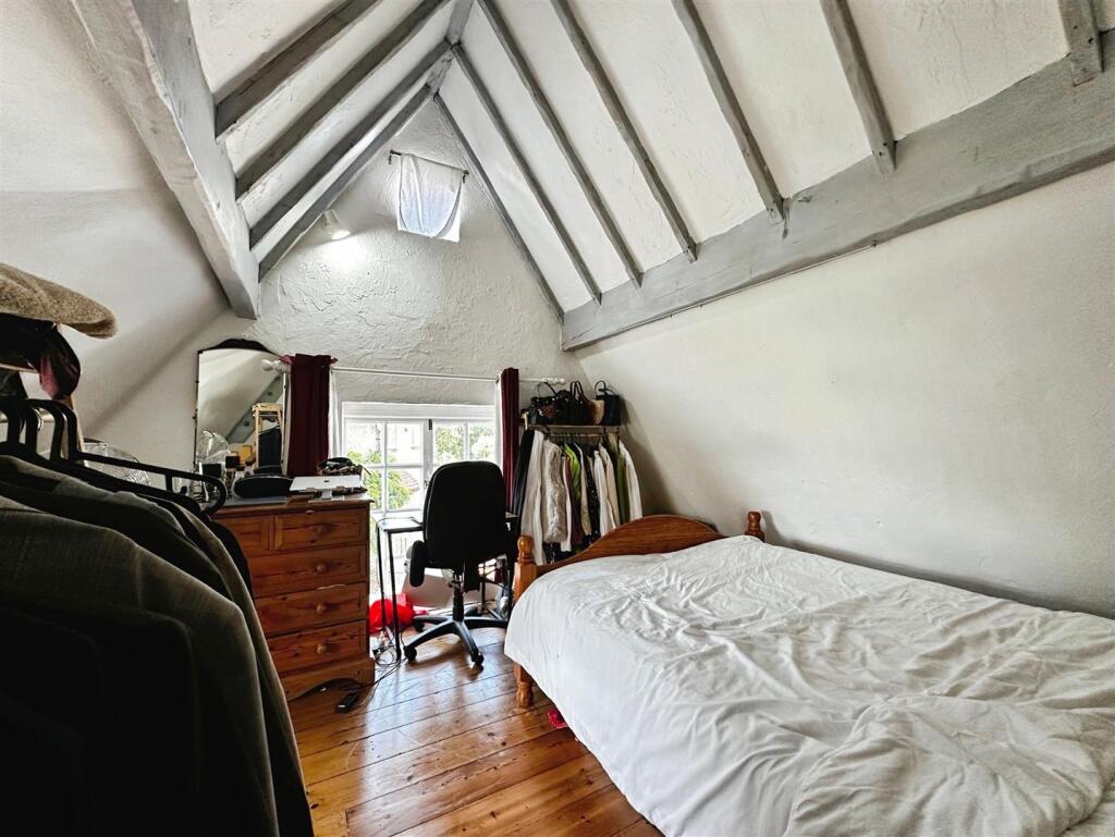 cee43d79-6-49D1-A67A-F470C491E903-8890-000002E8553