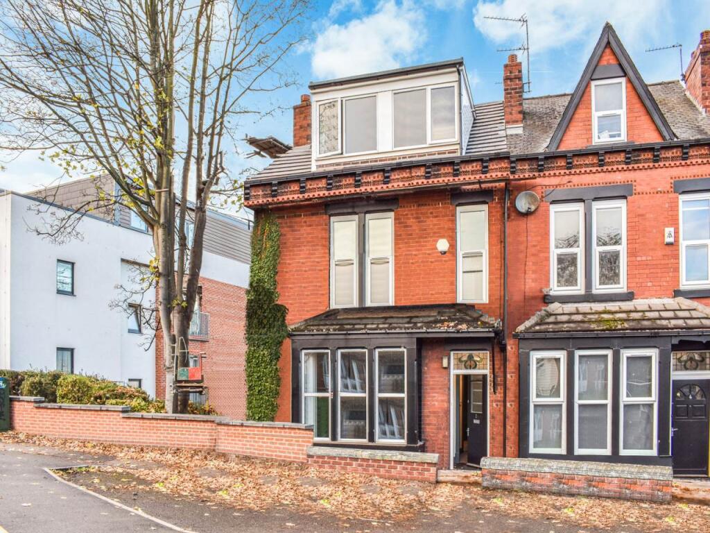 2 beechwood Crescent
