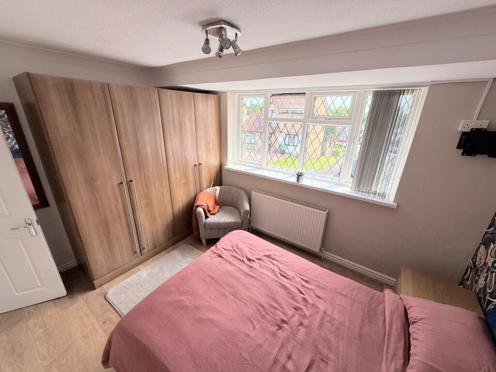 7FDE776D-A3DB-4E29-9499-912D6371D424