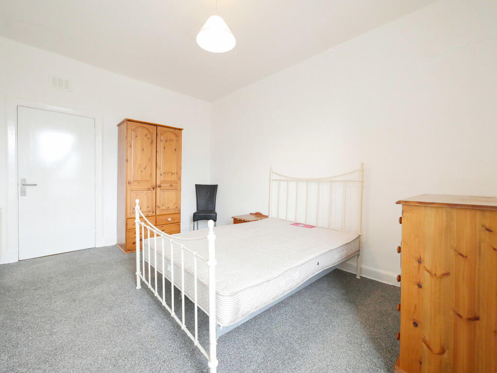 Bedroom 1-2