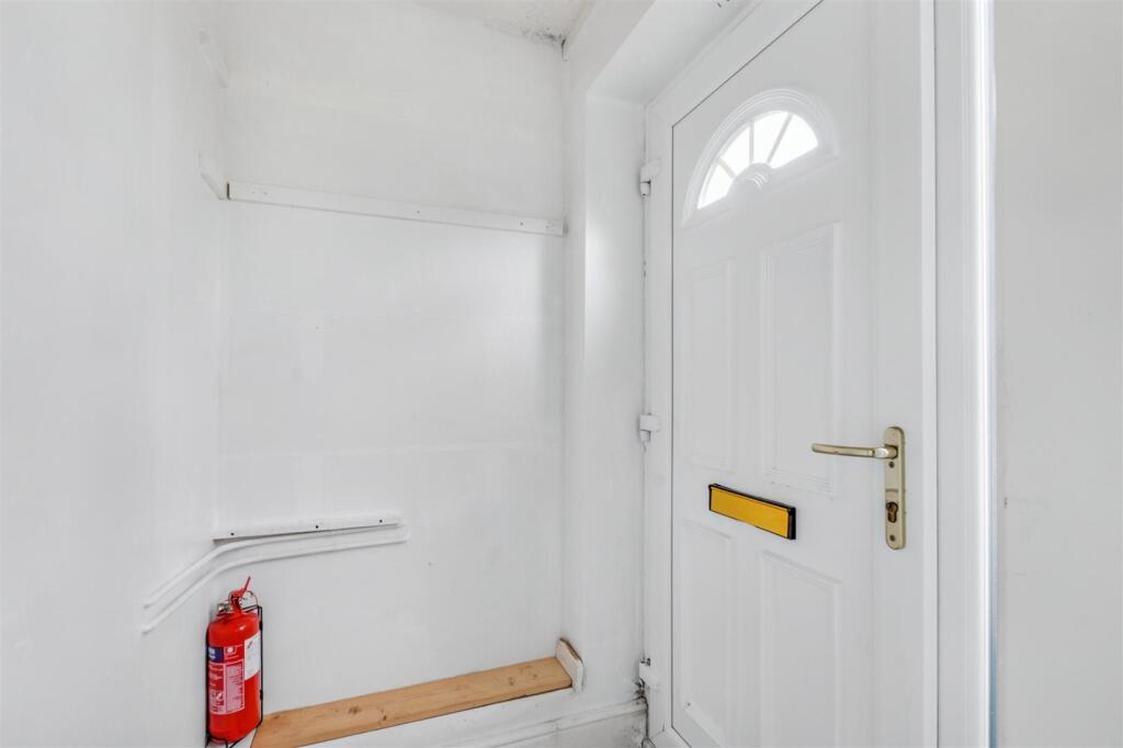 Hallway.jpeg