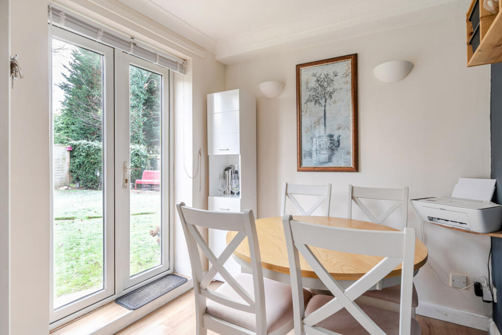 1393029-12-695cdb...