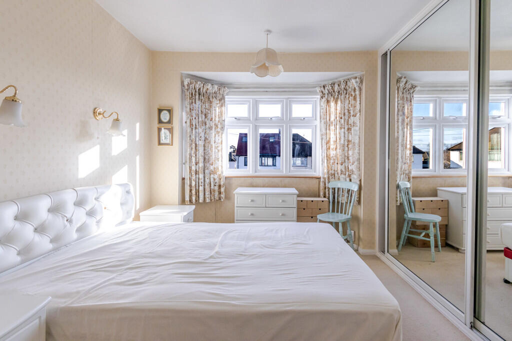 Bedroom 1a