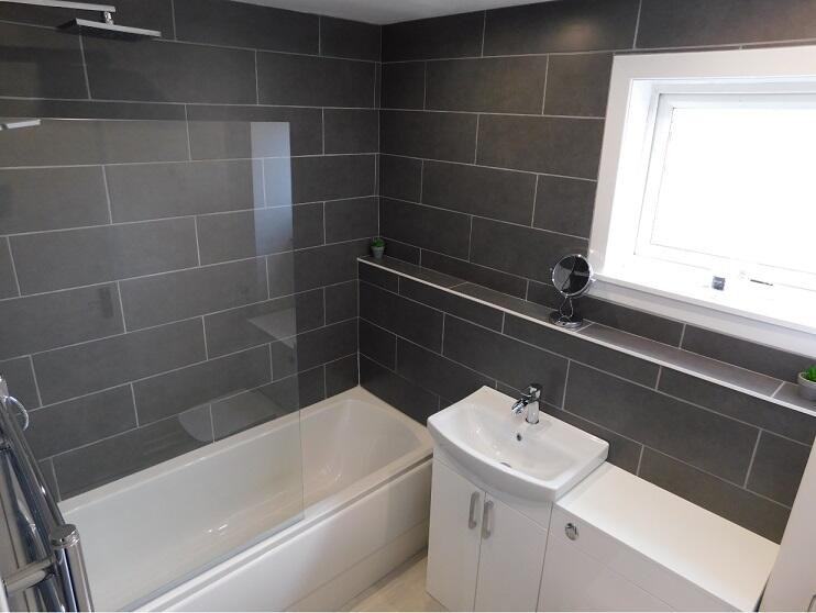 5214-20210420111414-aa-bughtlin-loan-edinburgh-bathroom