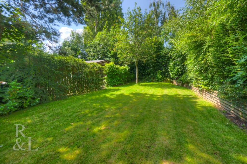 Lullington Road (17).jpg