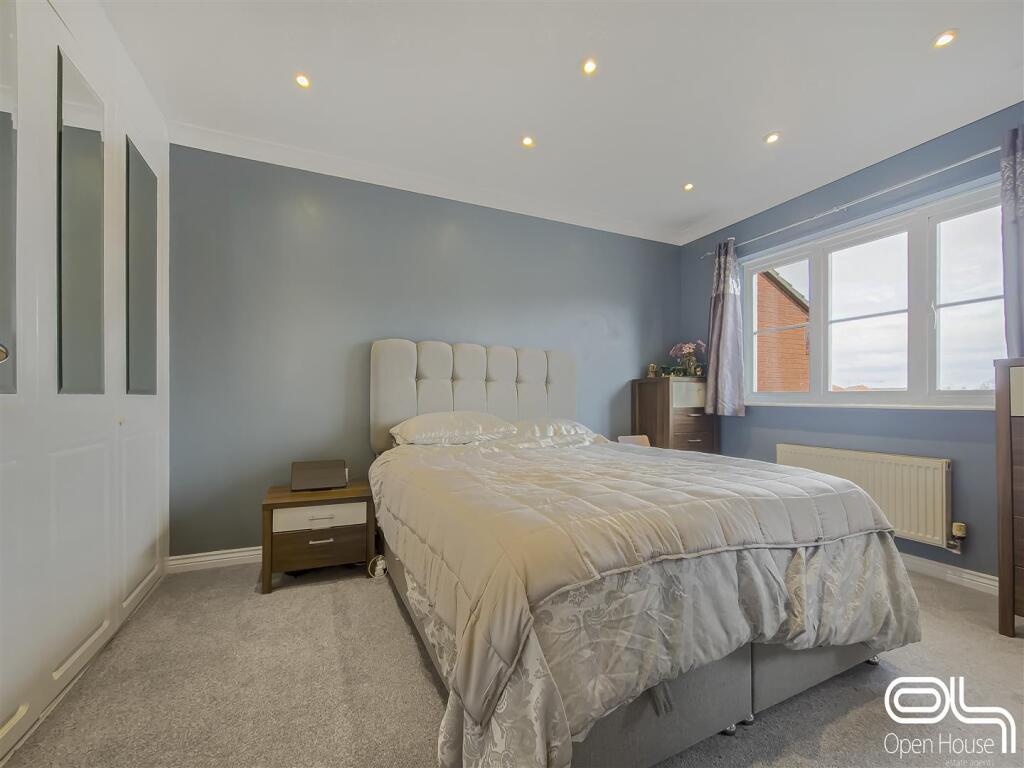 Mason Cresent, Swadlincote (14).jpg