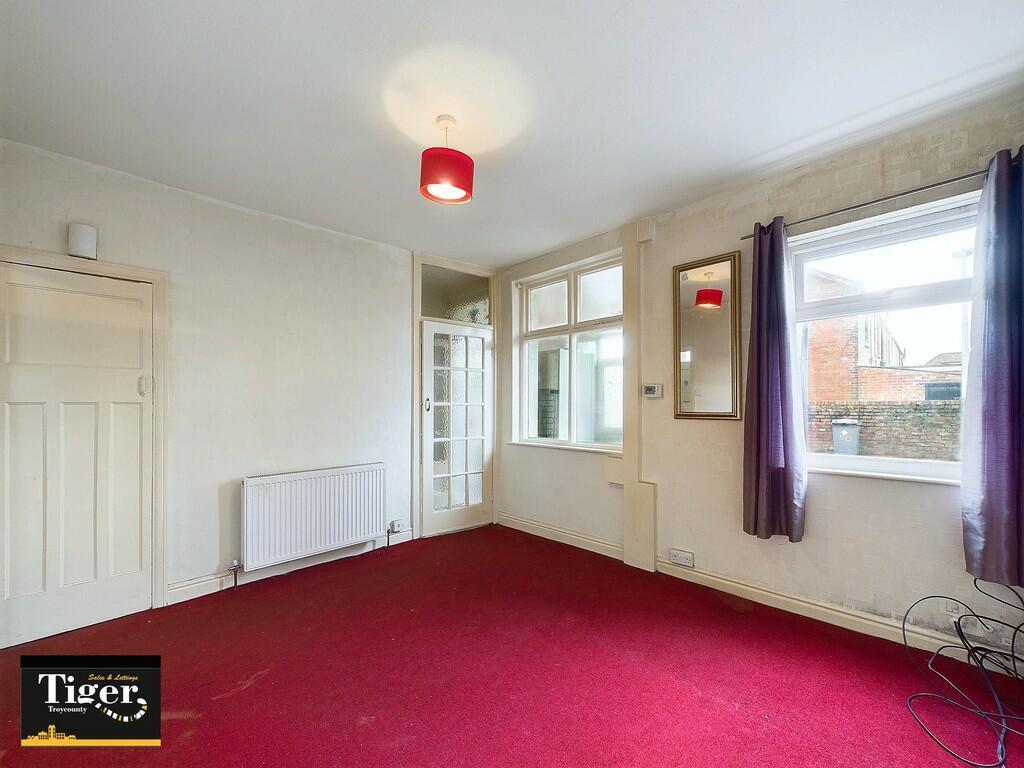 CAM02176G0-PR0407...