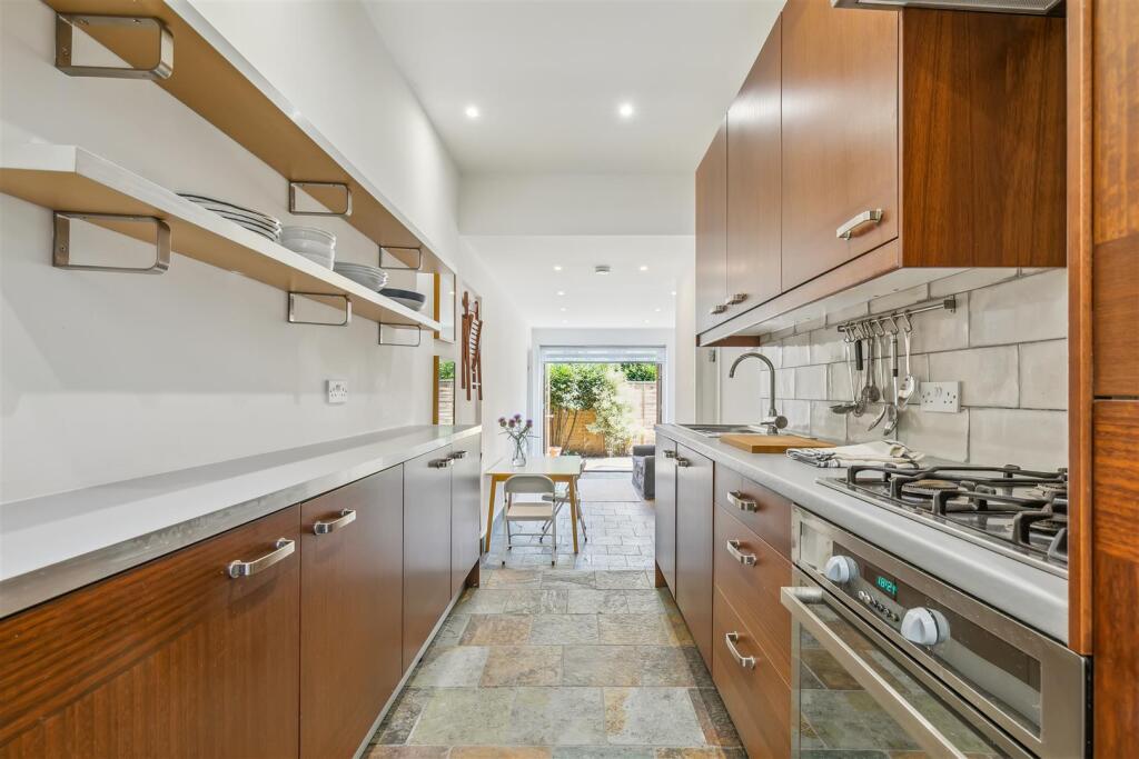 Prebend Gardens, W4 - FOR SALE