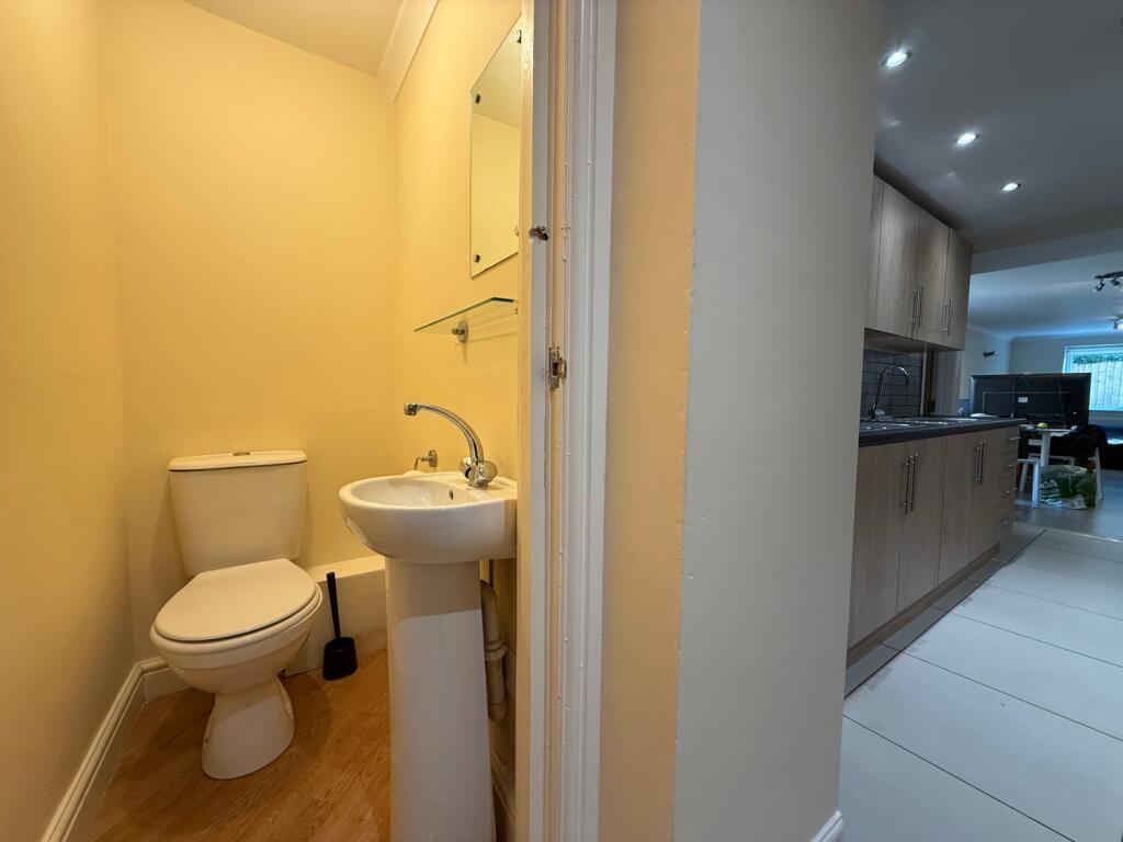 Call 02920 668585 to secure your viewing _17