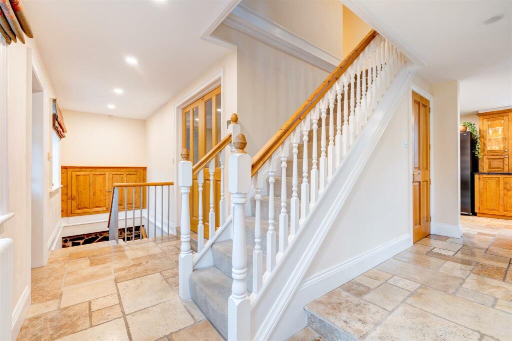 Stanton Lane, Thornton