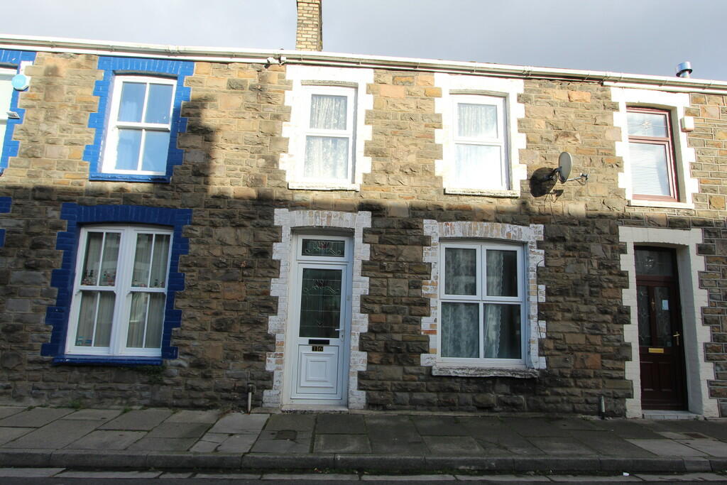 front of 16 Stuar...