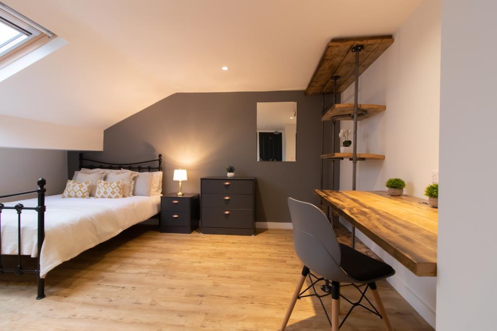 LR Bedroom 4