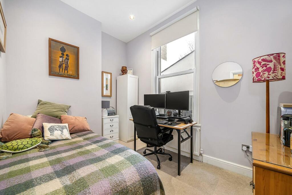 Bedroom 2.jpg