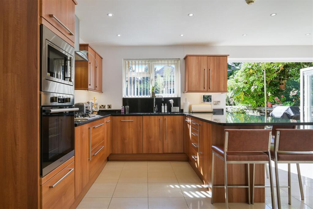 YEW TREE BOTTOM ROAD (16).jpg