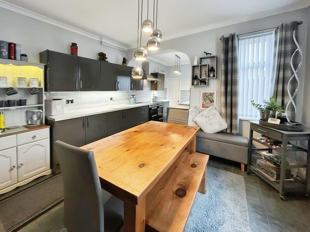 86c08a78-WhatsApp...