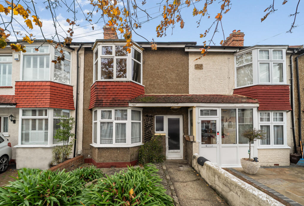 1372710-2-690b432...