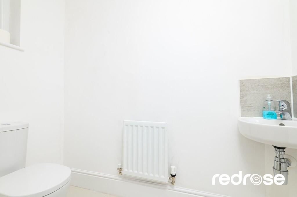 web_57 Whitley Dr...