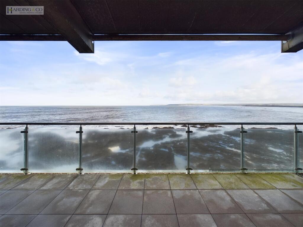 Terrace.jpg