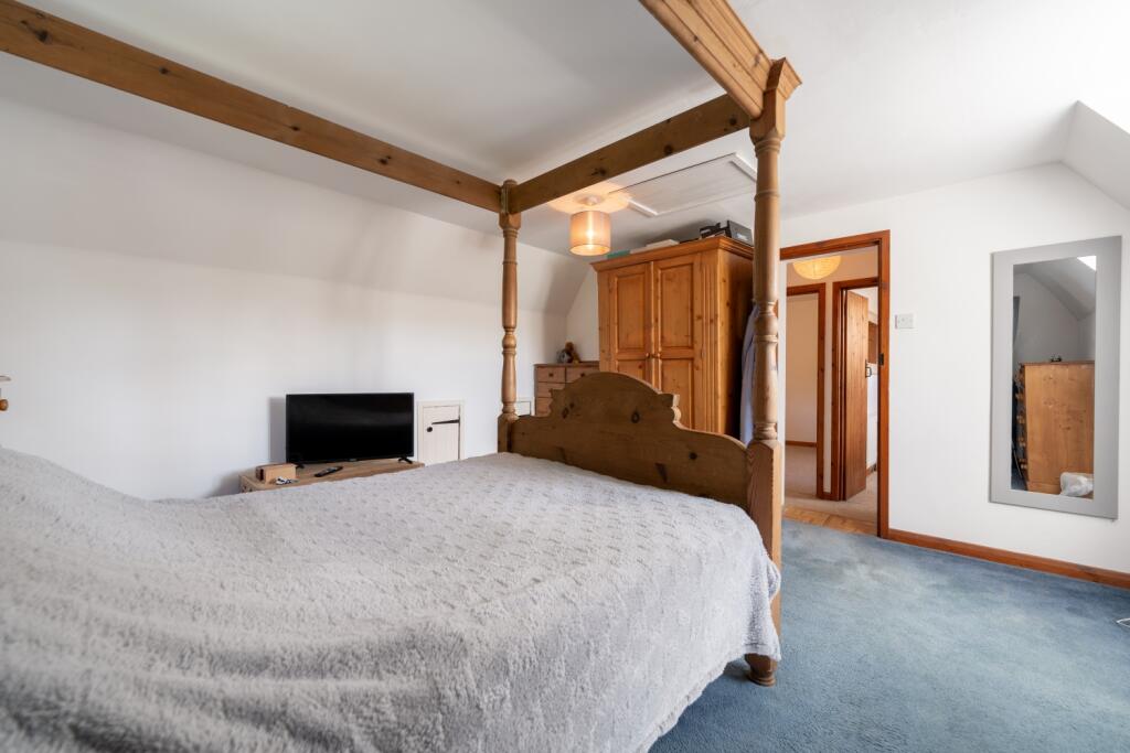 20240916130919 - 74A00600-HDR - 2 Blacksmiths Cott