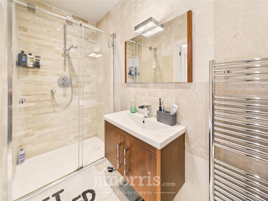 En Suite Shower Room