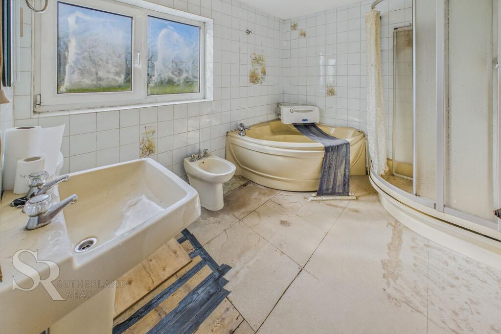 First Floor Bathroom