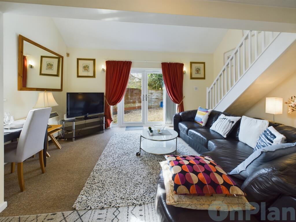 CAM04024G0-PR0019-STILL004