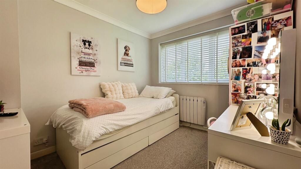 1fe27e53--4574-A26D-05BBFB40053A-38795-00000D4974A