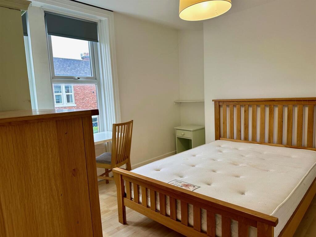 Bedroom One.jpg