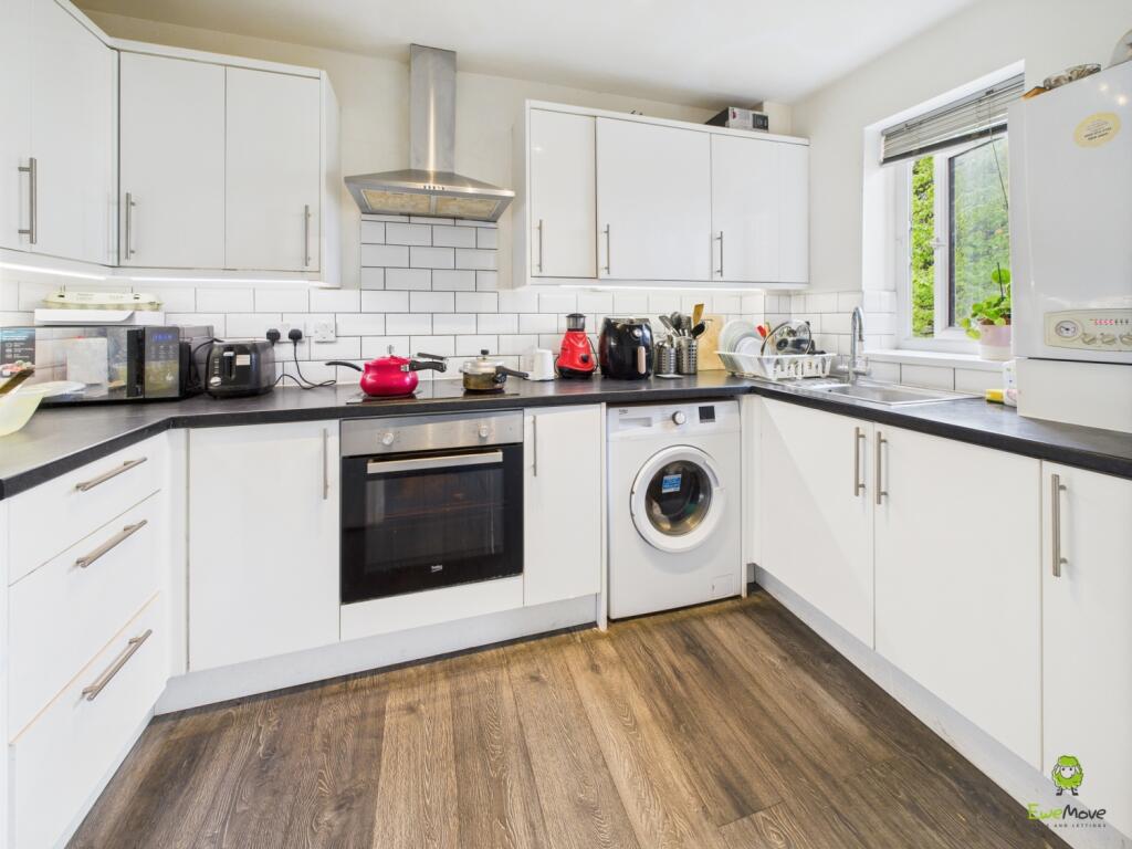 Presented by Clinton at EweMove Bexleyheath and Da