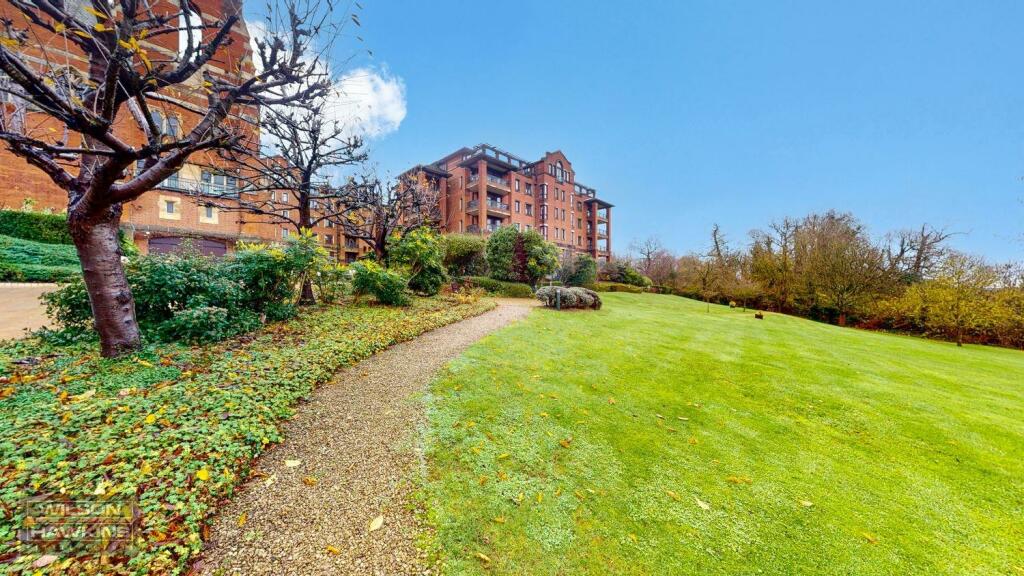 94 Chasewood Park, Sudbury Hill - nA1TWvJ0e7aK0GqM