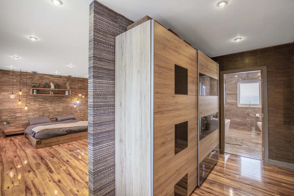 Master Dressing Room