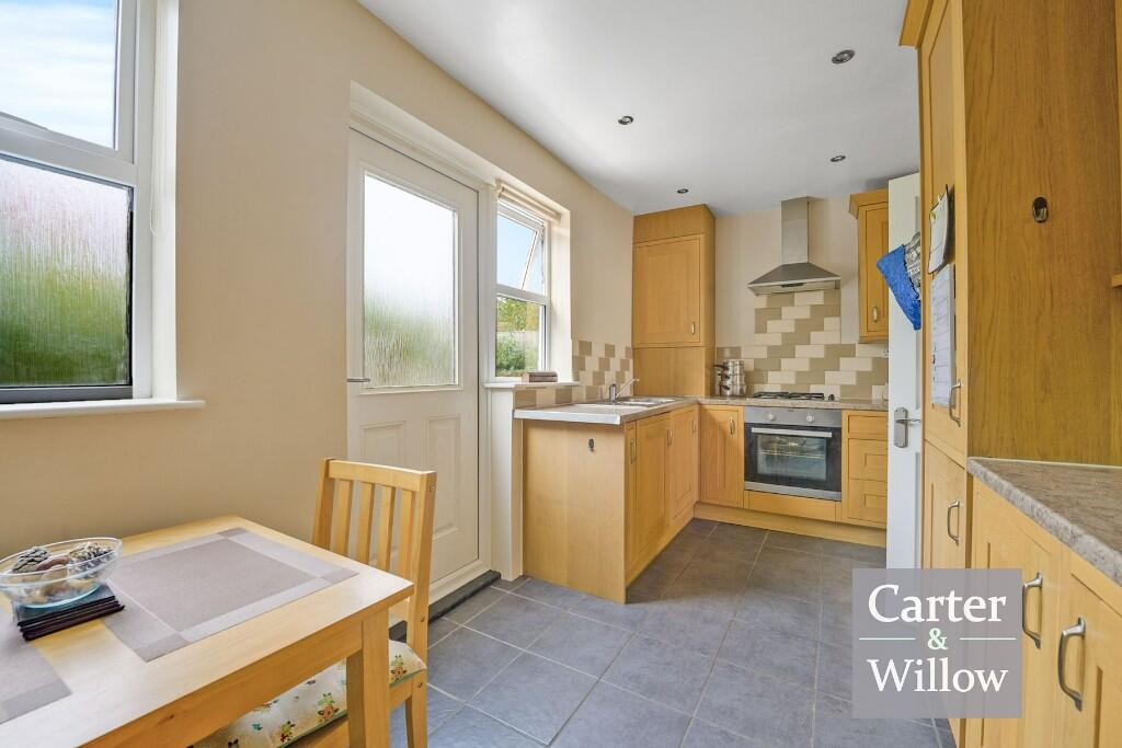 Kitchen/ dining room