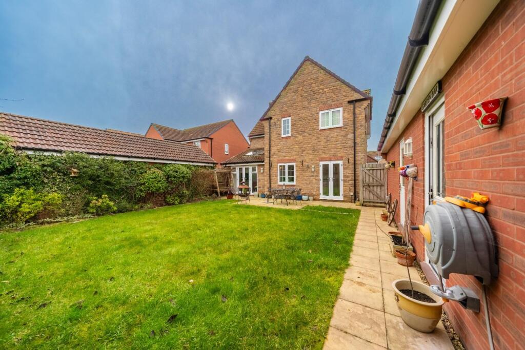 1.17 - rear garden.jpg
