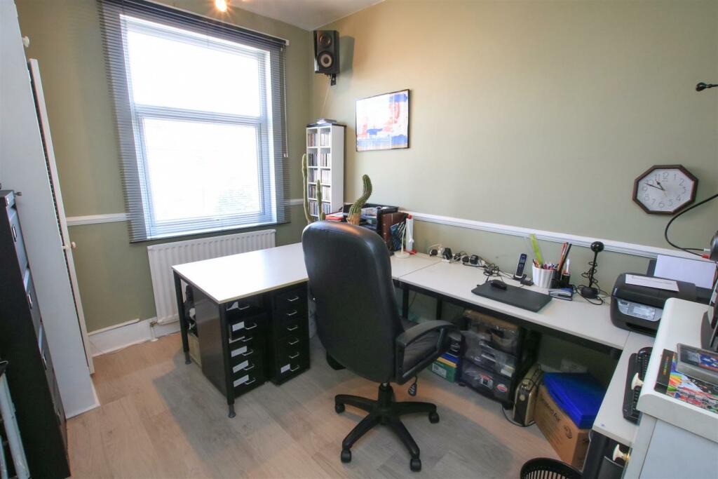 BEDROOM 3/ STUDY