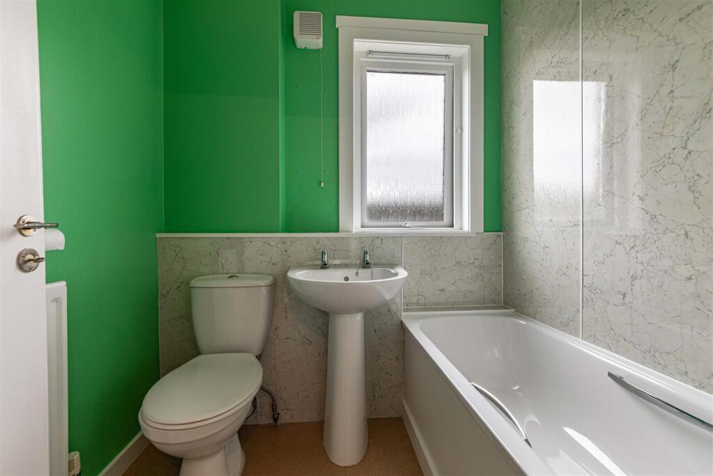 67 Back Row Selkirk 20.jpg