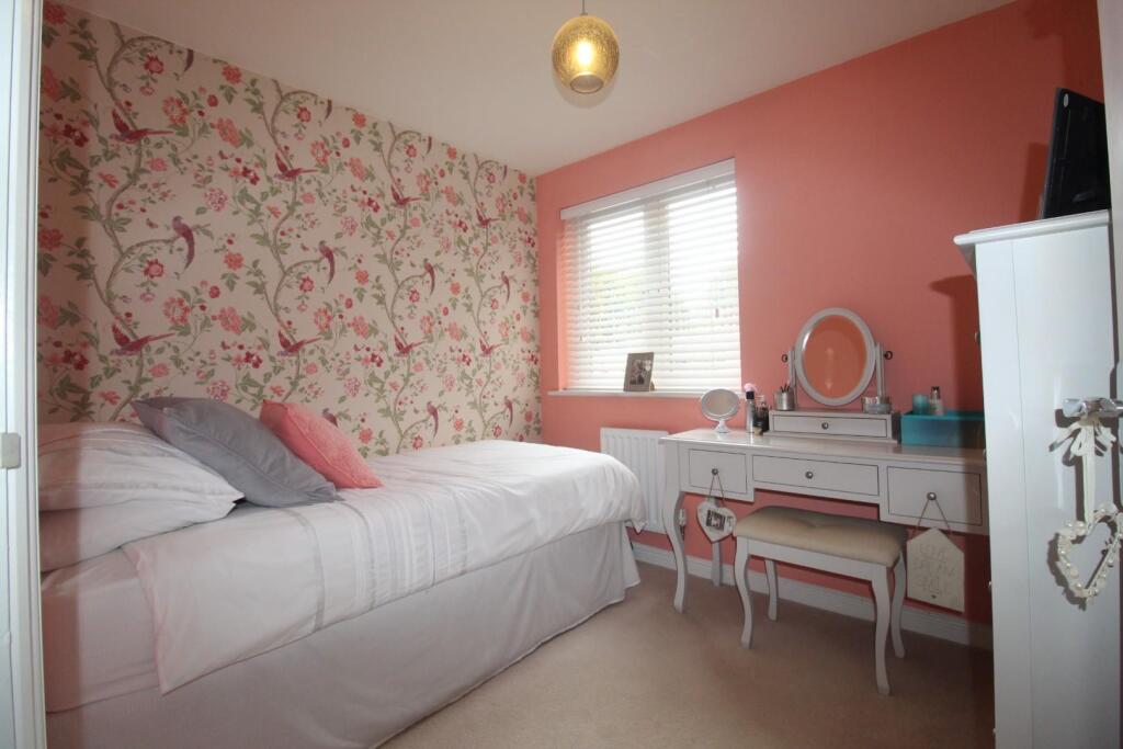 BEDROOM TWO.JPG