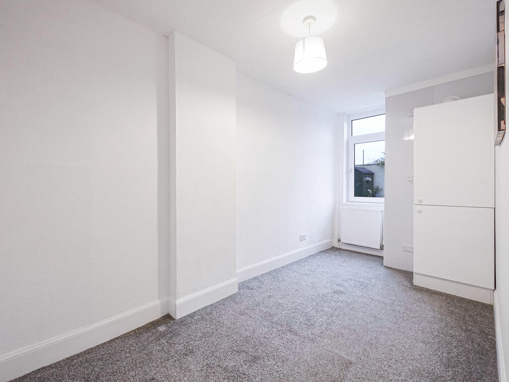 Bedroom 2-1