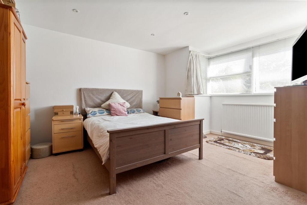 2 Wentworth Court-004.jpg