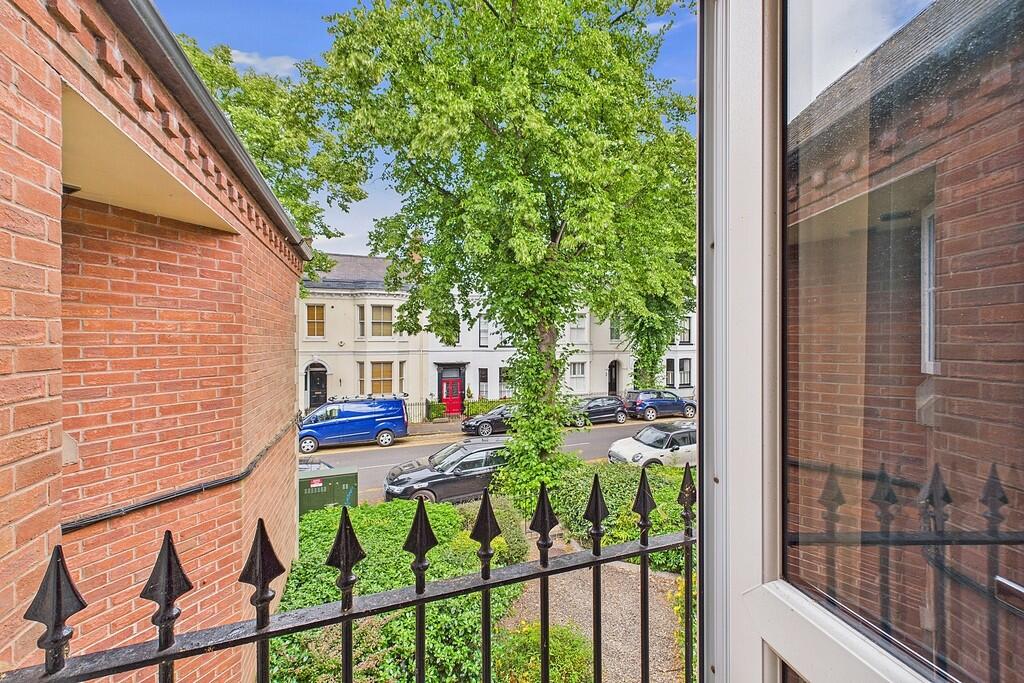 CAM03416G0-PR0090...