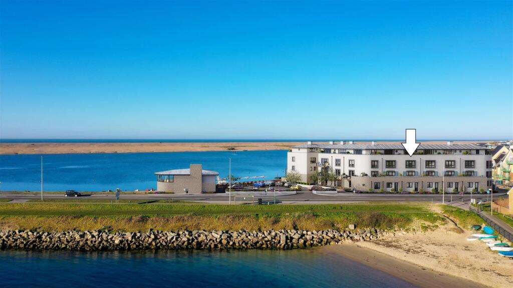 Apartment 4 Arrow.jpg