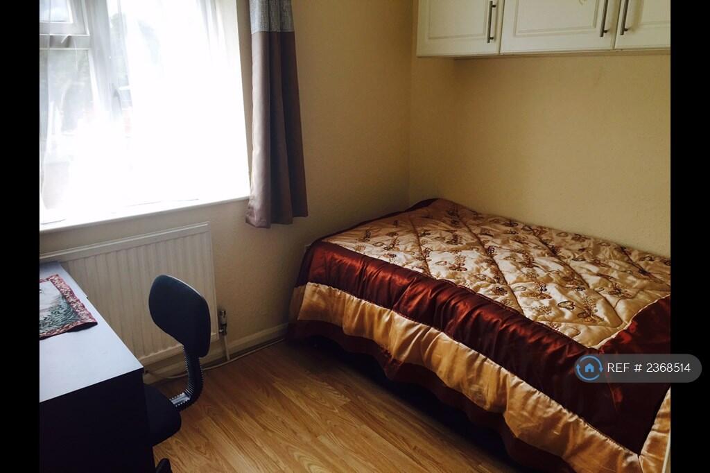 Single Bedroom3